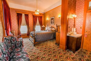 1 bedroom, desk, free WiFi, bed sheets