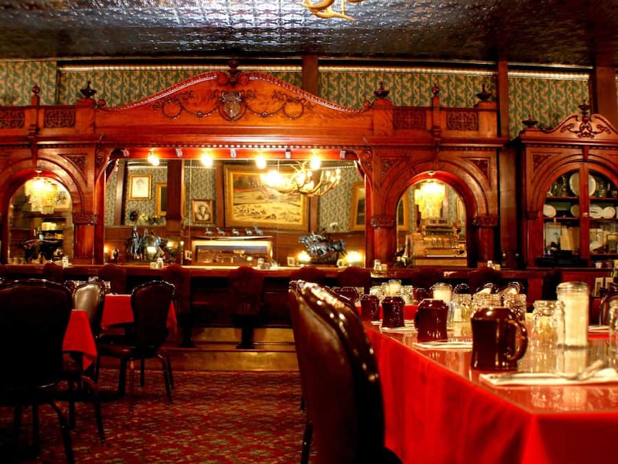 Café da manhã, almoço e jantar