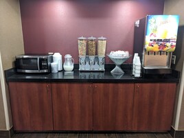 Free daily continental breakfast