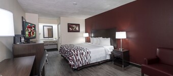 普拉特维尔红屋顶酒店