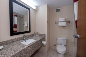 Combined shower/tub, eco-friendly toiletries, hair dryer, towels