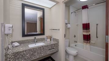 Combined shower/tub, eco-friendly toiletries, hair dryer, towels