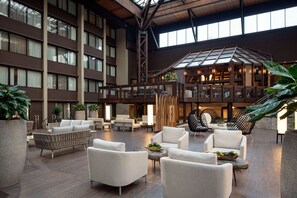 Lounge - Seattle Airport Marriott (SeaTac)