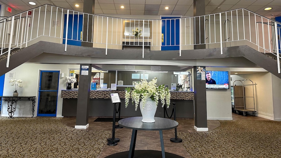 Motel 6 Rochester, NY - Airport