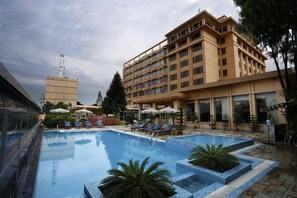 Exterior - The Everest Hotel Kathmandu (Kathmandu)