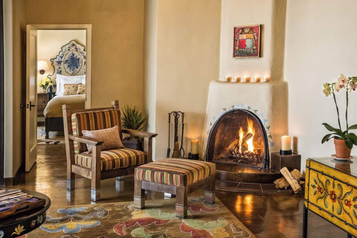 Suite, 1 cama King size, chimenea (wood burning fireplace) | Ropa de cama de alta calidad y camas con pillow-top