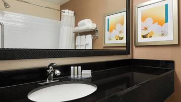 Combined shower/tub, eco-friendly toiletries, hair dryer, towels