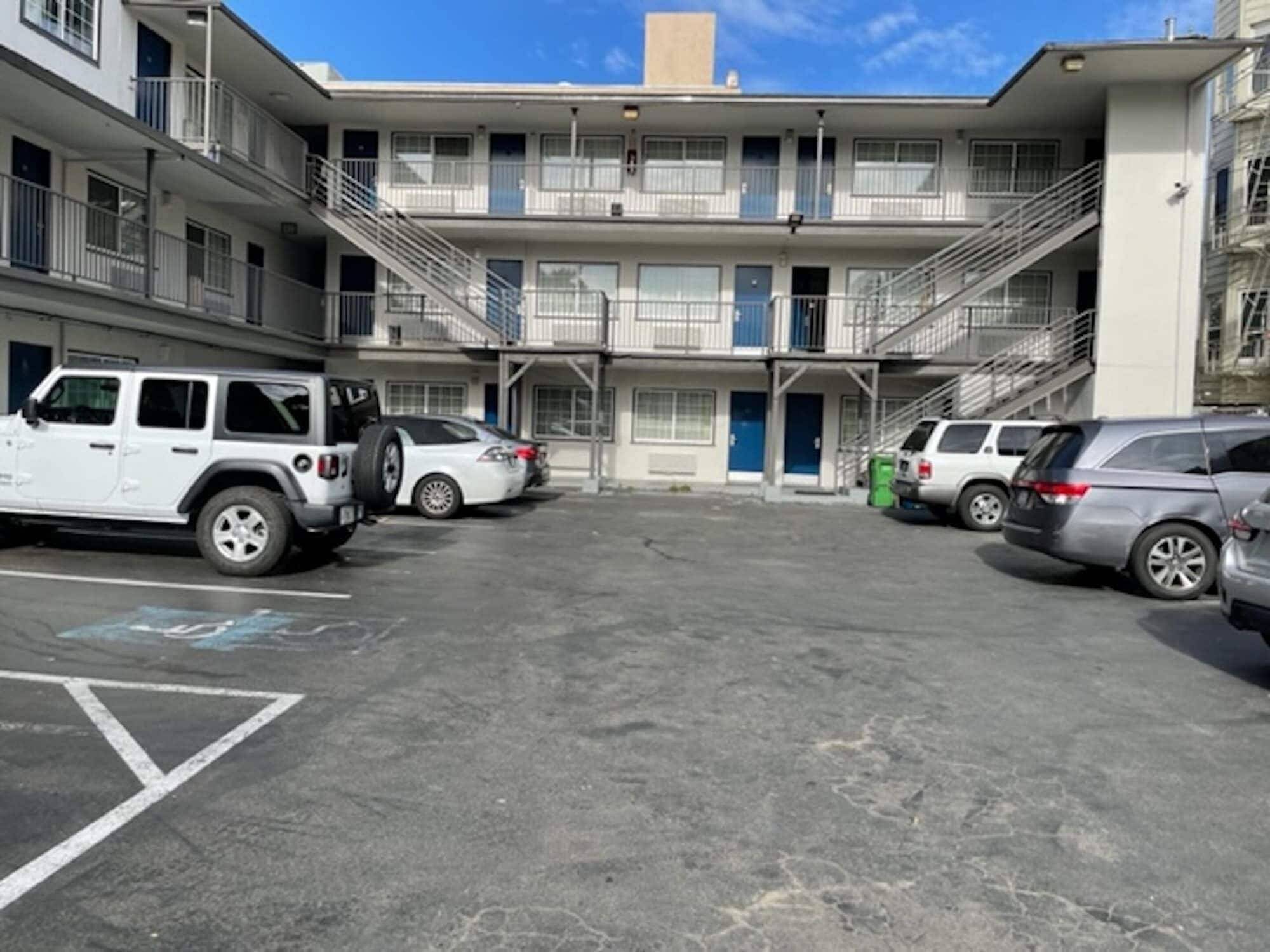 Foto - Motel 6 San Francisco CA Lombard Street