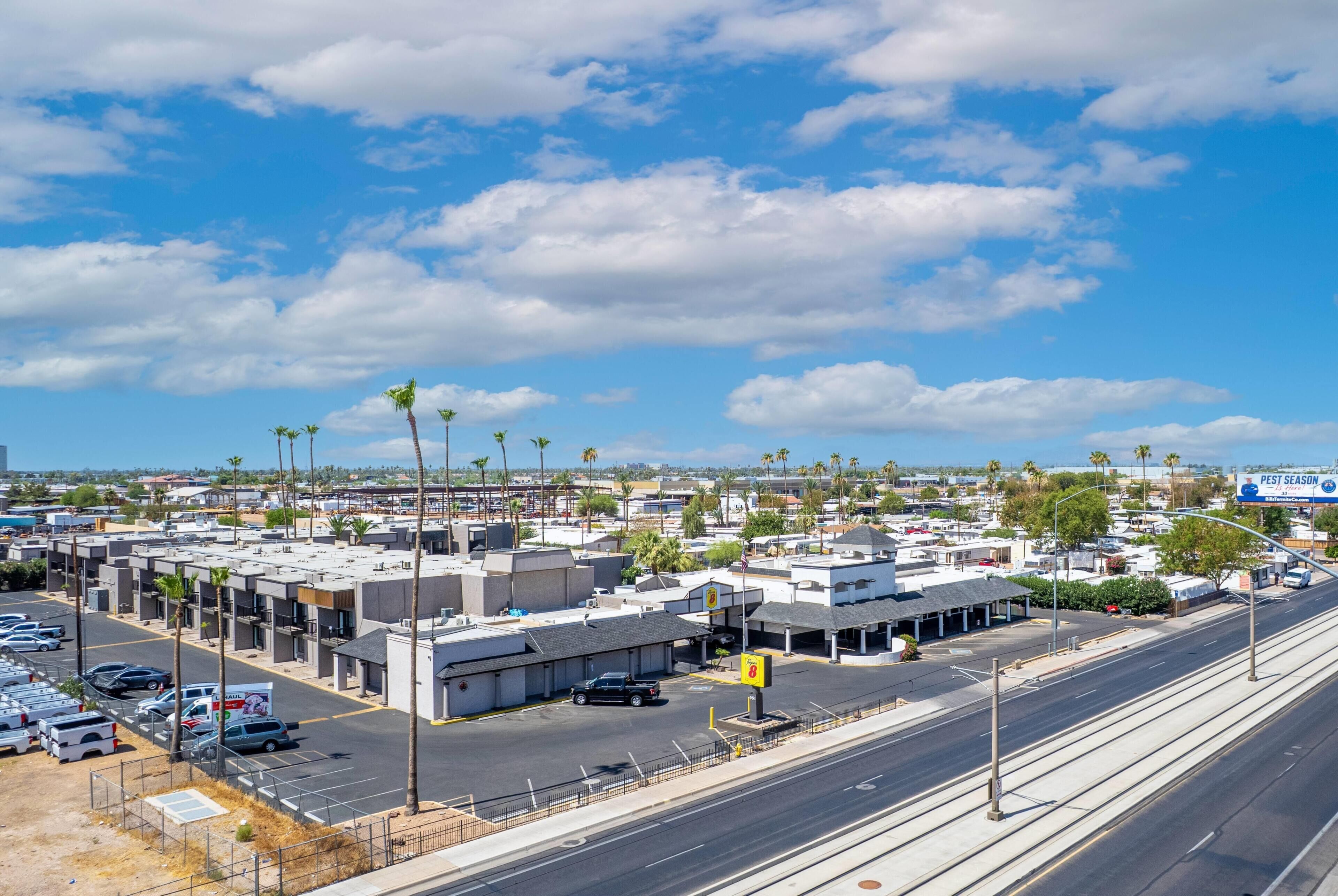 المنشأة من الخارج