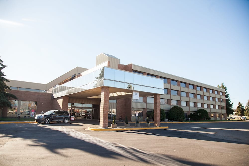 Medicine Hat Lodge, Resort, Casino, and Spa, Trademark Collection by Wyndham.