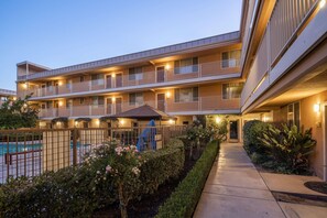 Exterior - San Joaquin Hotel (Fresno)