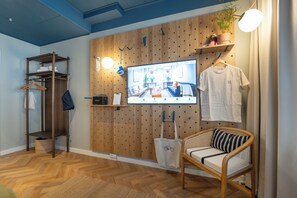 The New Standard | Free WiFi, bed sheets, alarm clocks