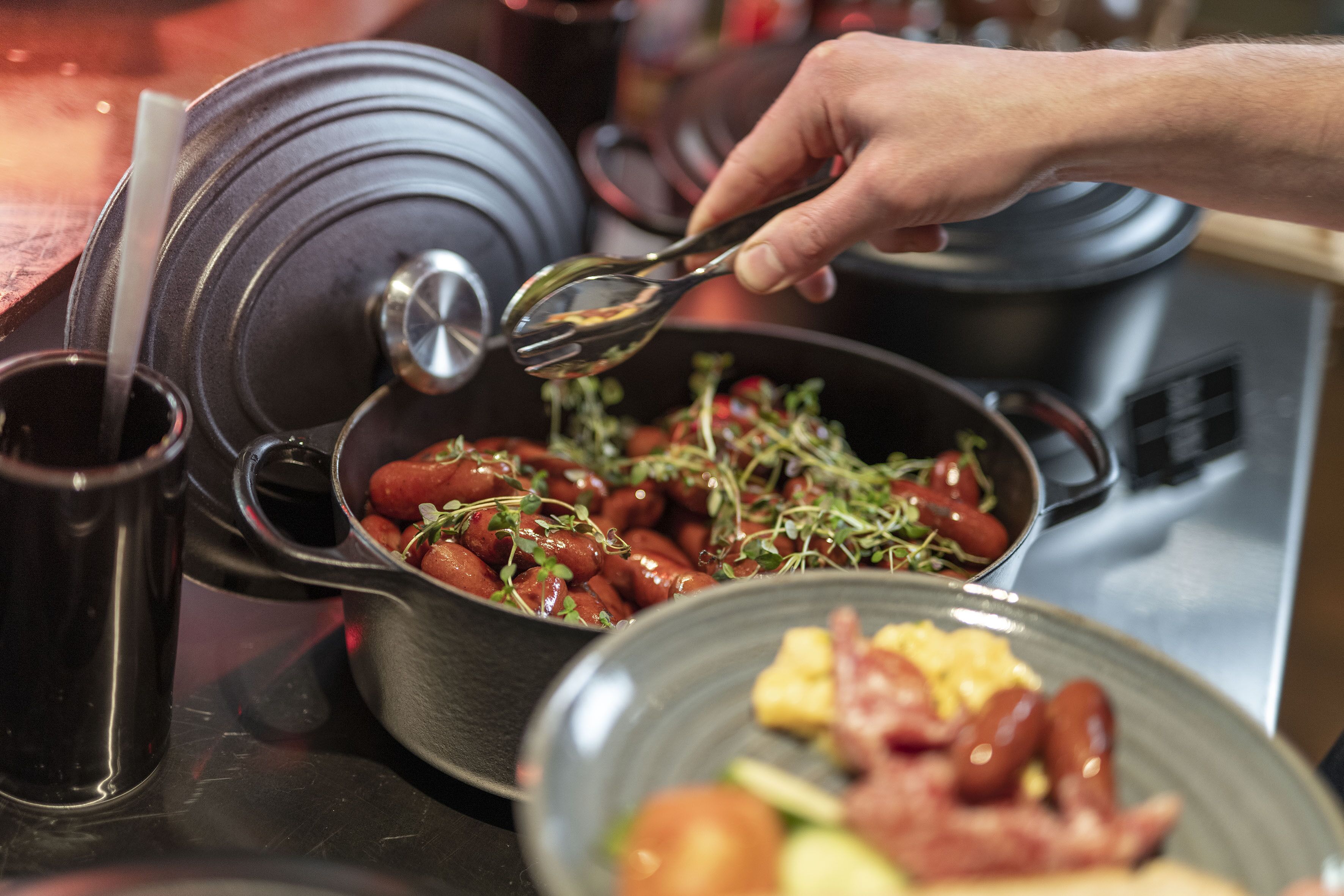 Tägliches Frühstücksbuffet (225 DKK pro Person)