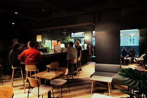 Coffee shop