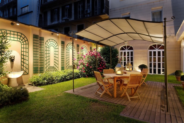Porch - Grand Hotel Sitea (Turin)