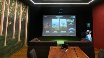 Bar lounge