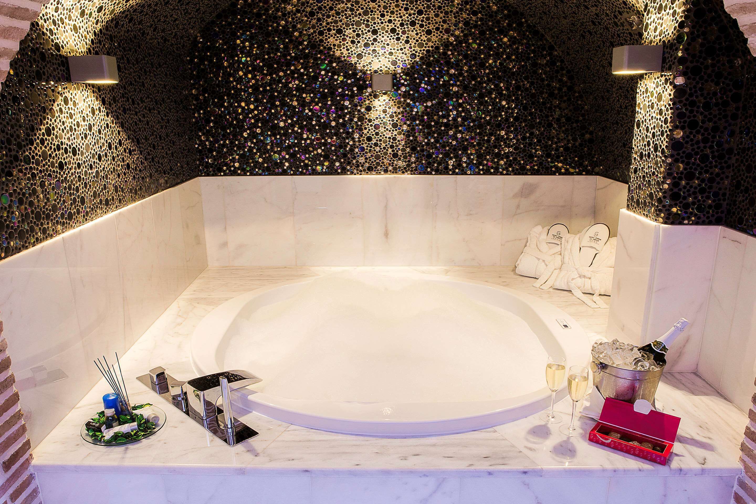 minibar, in-room safe, desk, soundproofing