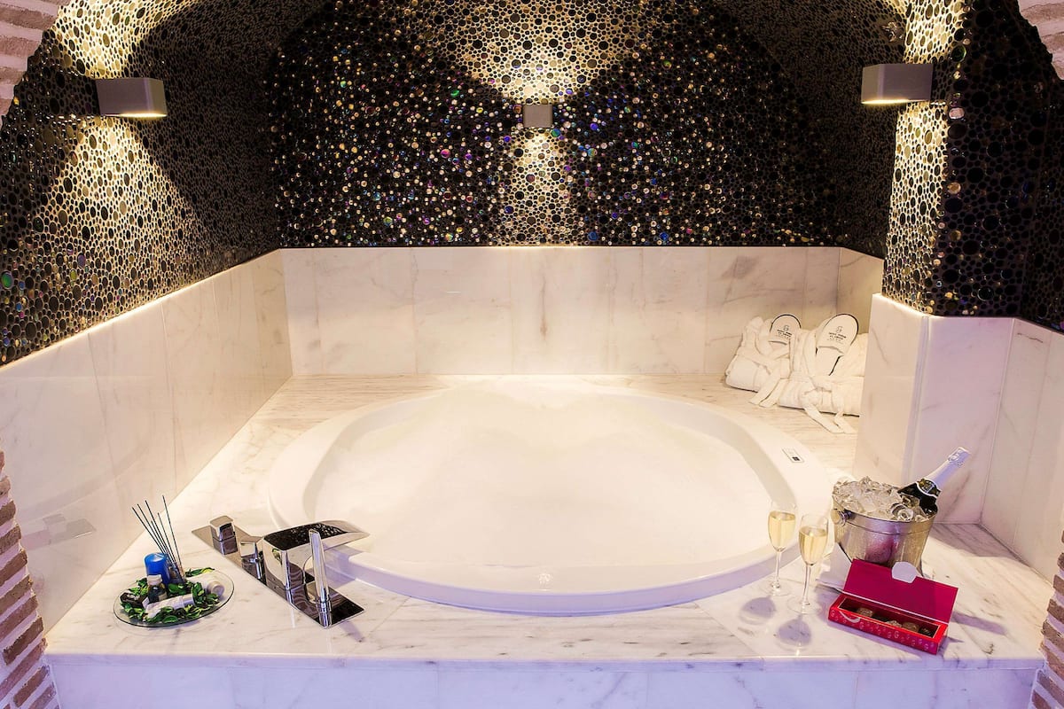 minibar, in-room safe, desk, soundproofing