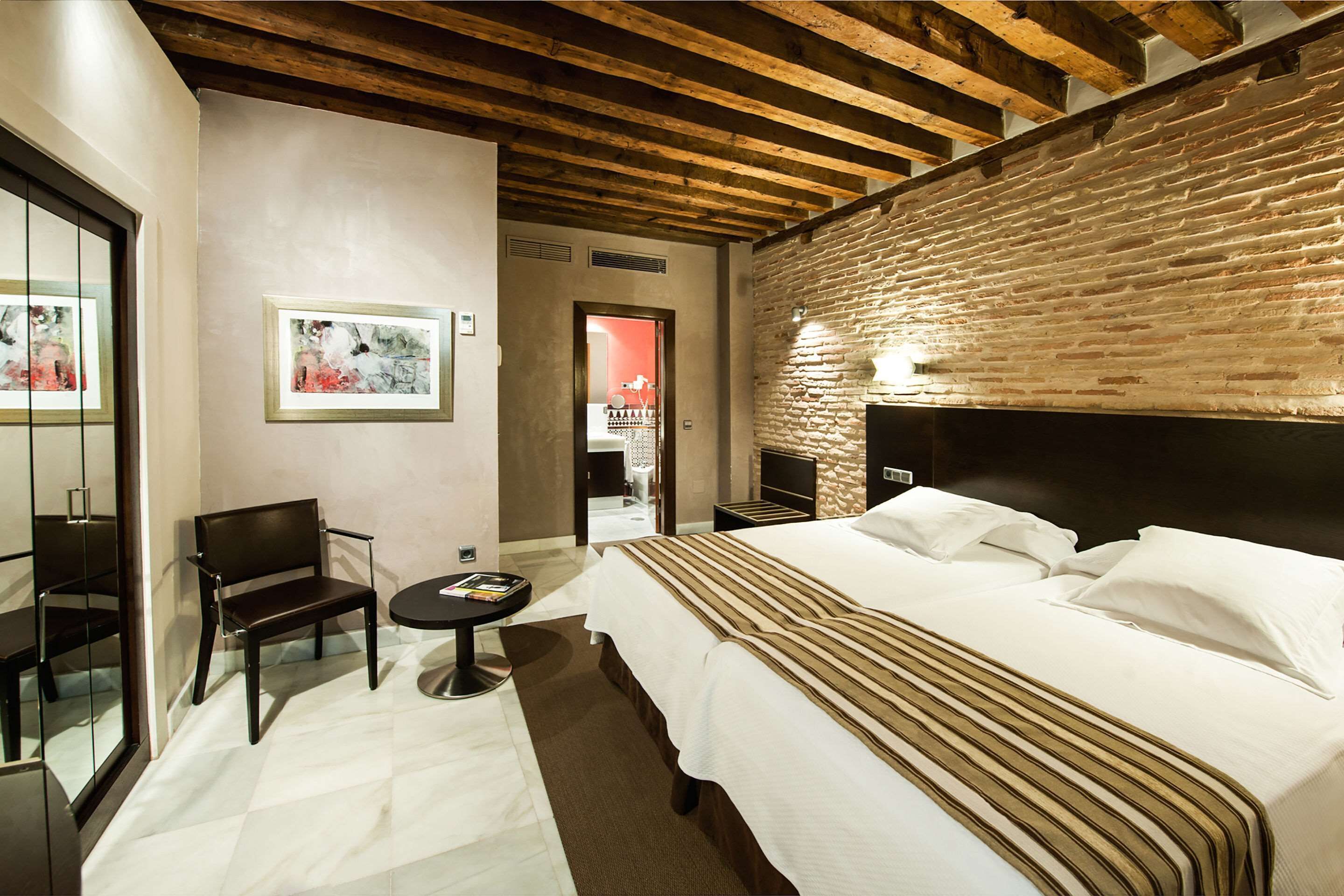 minibar, in-room safe, desk, soundproofing