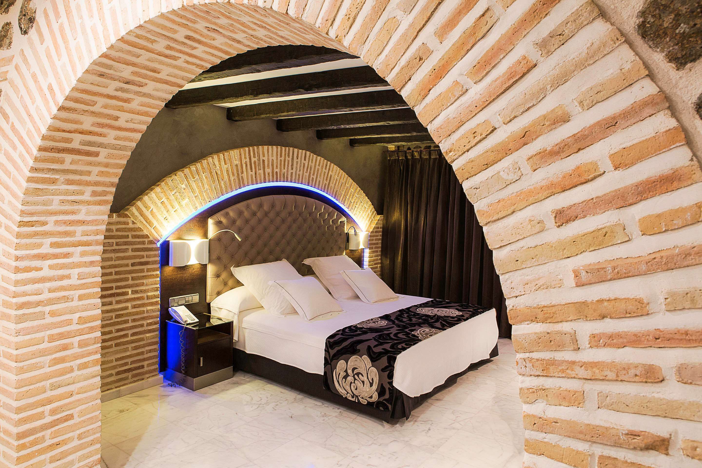 Minibar, két bảo mật tại phòng, bàn, phòng cách âm 