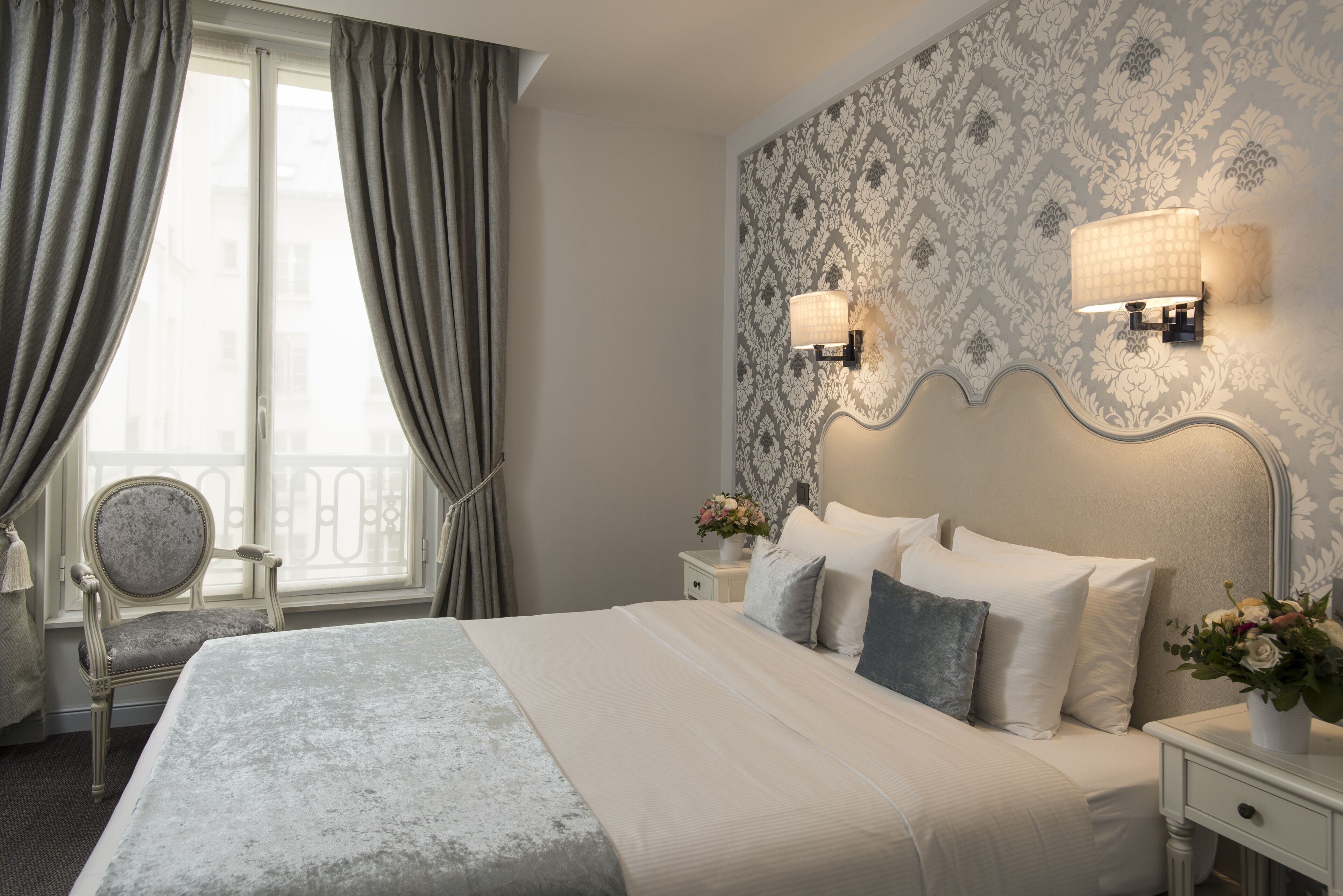 classic room | 1 bedroom, premium bedding, minibar, in-room safe