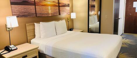 Chambre, 1 grand lit, accessible aux personnes à mobilité réduite (Mobility, Tub w/Grab Bars)