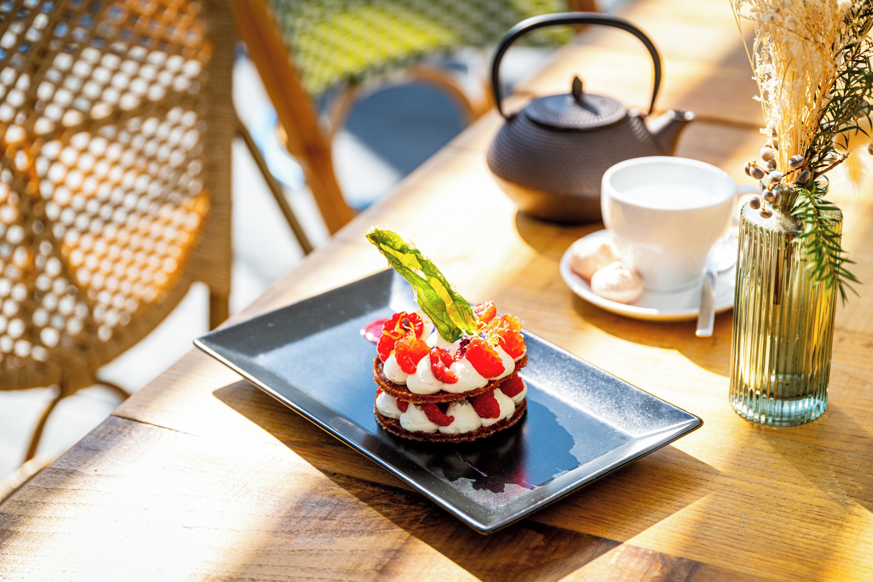 breakfast, lunch, dinner served; regional cuisine