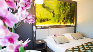 In-room safe, desk, blackout drapes, soundproofing