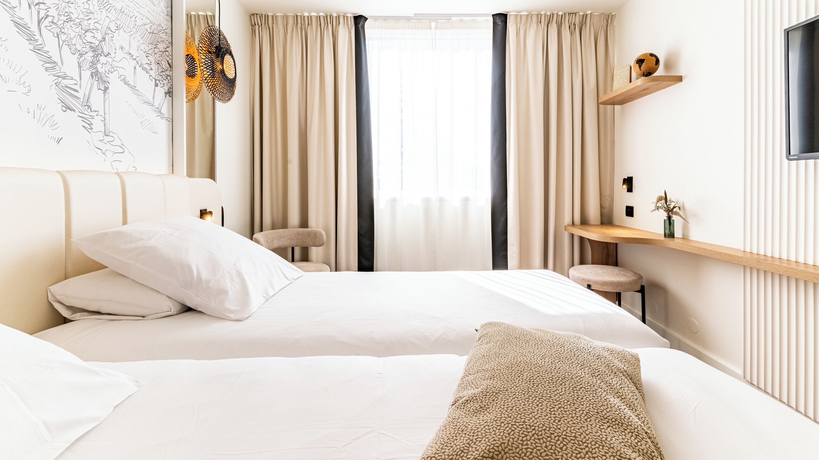 classic twin room, 2 single beds | in-room safe, desk, blackout curtains, soundproofing