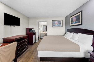 Camas plegables/adicionales, wifi gratis, ropa de cama y despertador 