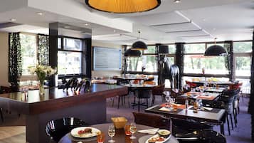 Breakfast, lunch, dinner served; French cuisine