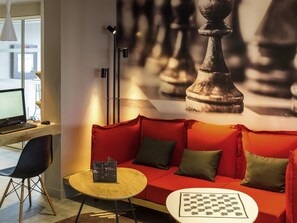 Serves breakfast, lunch, and dinner - Ibis Lorient-Caudan (Caudan)