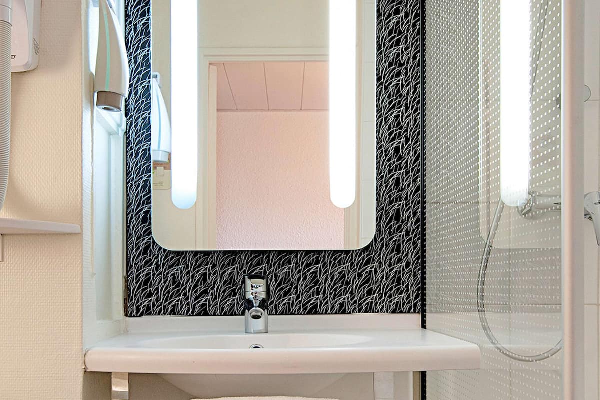 In-room safe, desk, blackout curtains, soundproofing
