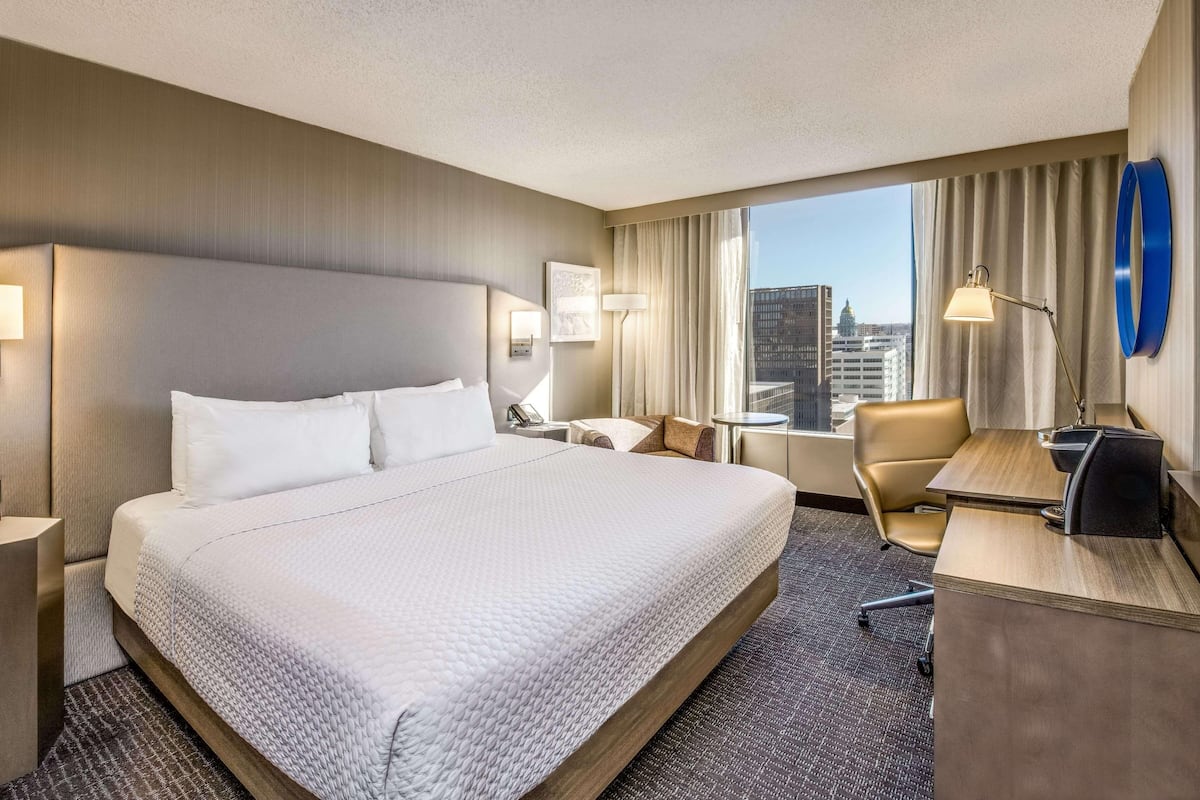 Egyptian cotton sheets, premium bedding, pillowtop beds, in-room safe