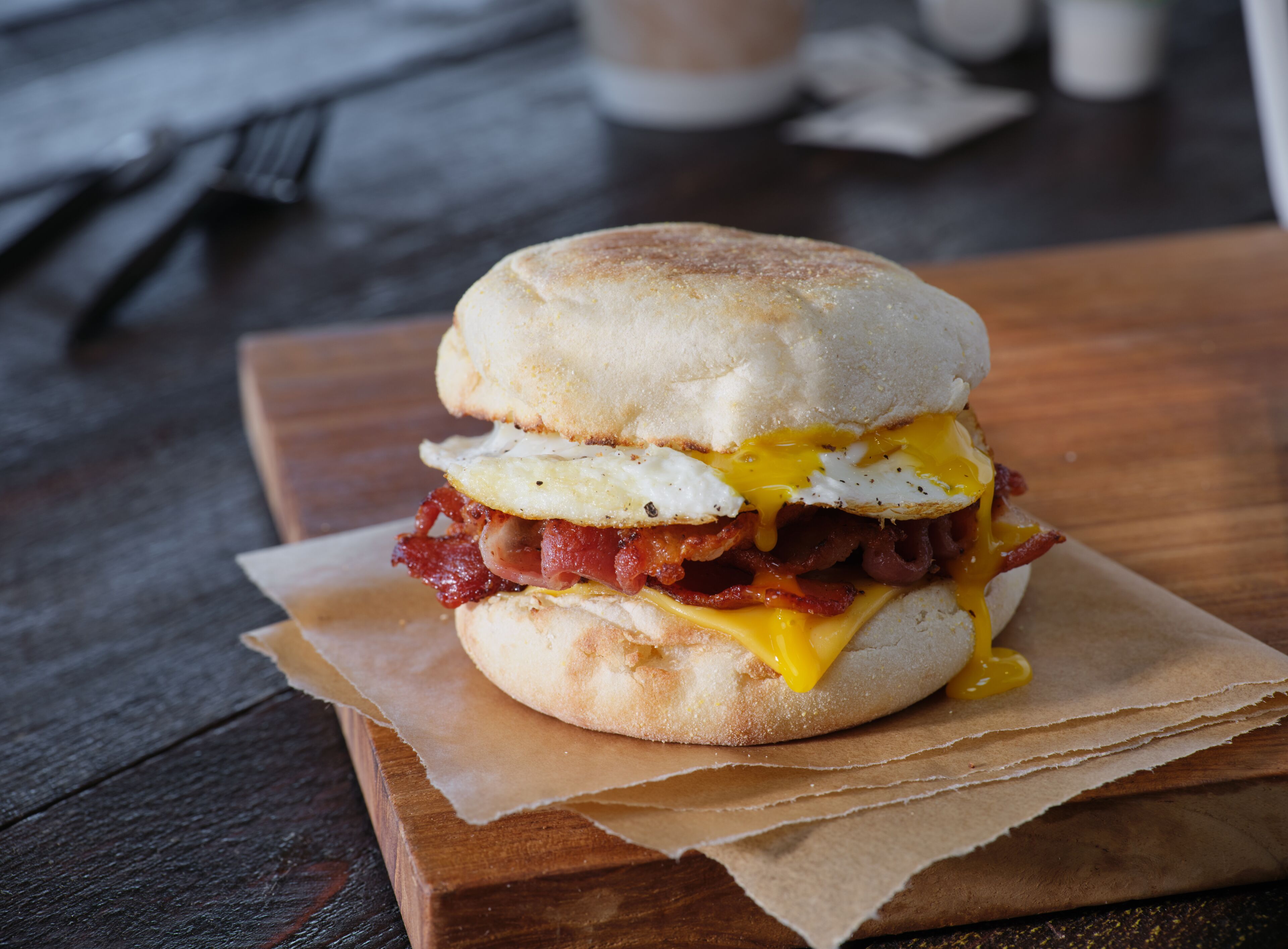 每日付費供應現點現煮早餐