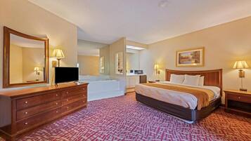 Suite, 1 kingsize-seng, massasjebadekar, elveutsikt | Strykejern/-brett, wi-fi (inkludert) og sengetøy