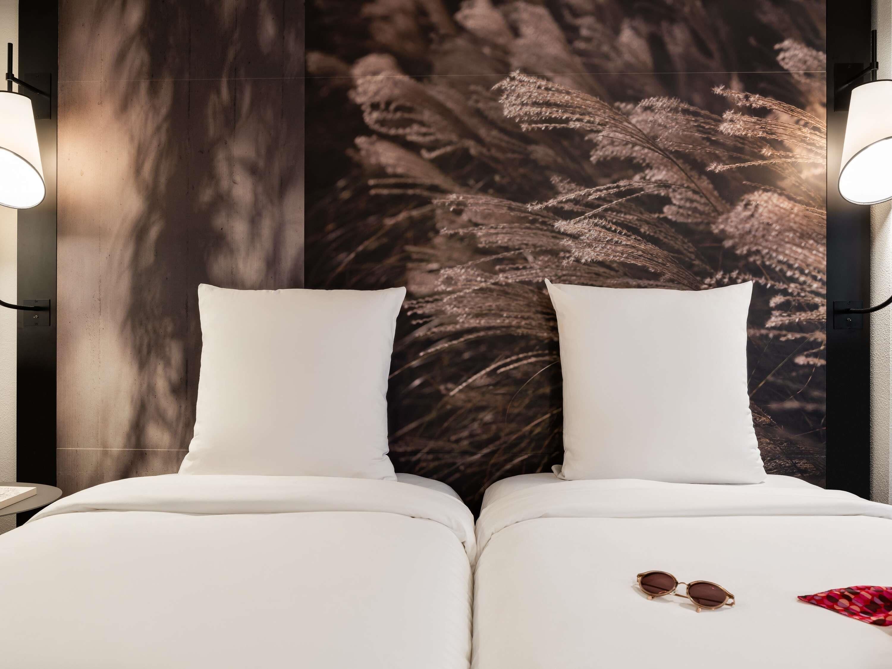 Premium bedding, in-room safe, desk, laptop workspace
