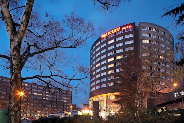 Front of property – evening/night