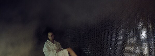 Steam room 