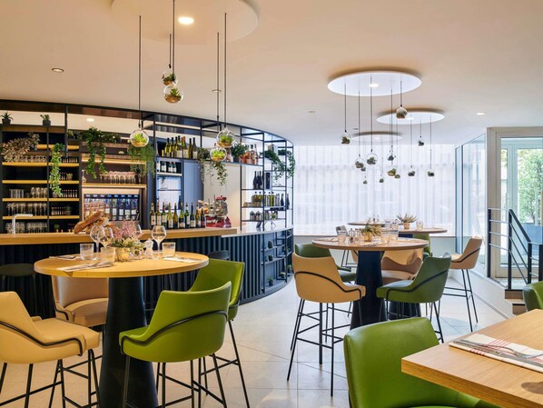 Exterior - Hotel Mercure Paris La Défense (Courbevoie)