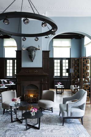 Sala de estar en el lobby