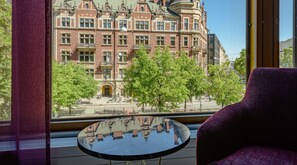 Minibar, coffre-fort, système d’insonorisation