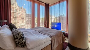 Doppelzimmer (Spacious) | Minibar, Zimmersafe, schallisolierte Zimmer, Bügeleisen/Bügelbrett
