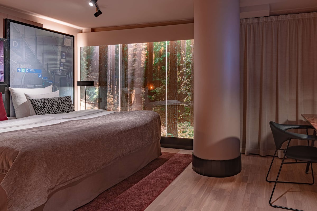 Minibar, coffres-forts dans les chambres, chambres insonorisées