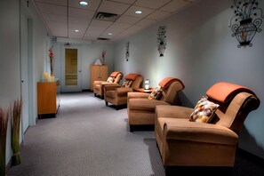Trattamenti per il corpo, idroterapia, massaggi con le pietre calde