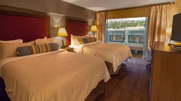 Ropa de cama de alta calidad y escritorio