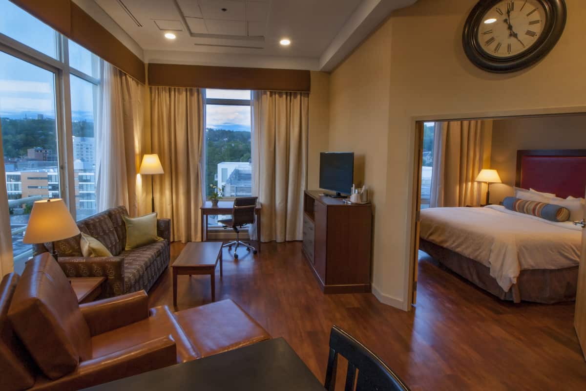 king executive tower suite | 1 bedroom, premium bedding, desk, laptop workspace