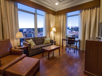 King Executive Tower Suite