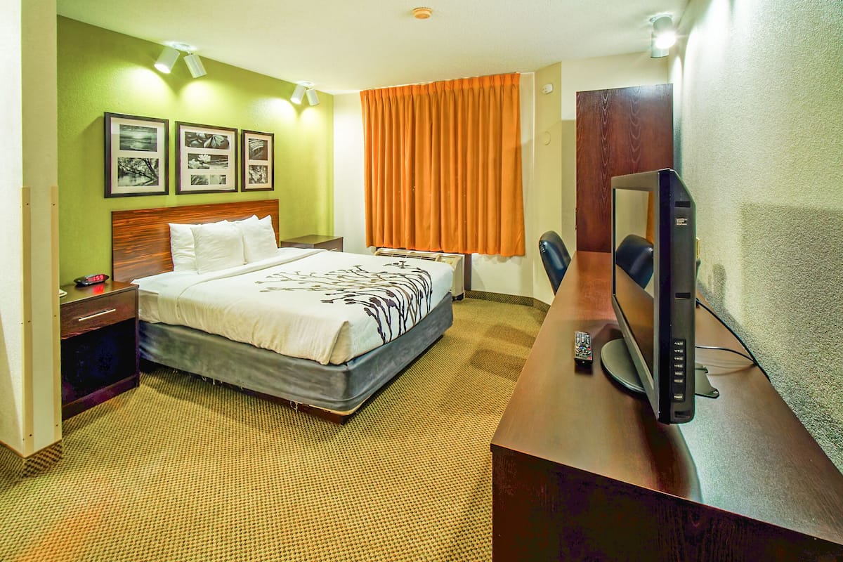 Blackout drapes, iron/ironing board, rollaway beds, free WiFi
