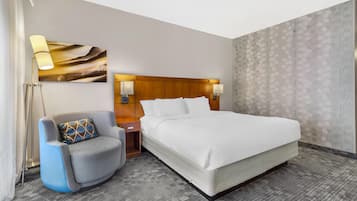 Escritorio y espacio para trabajar con laptop